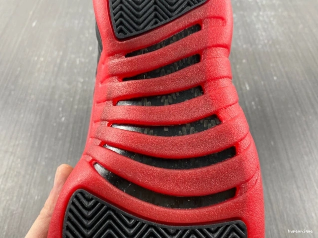 HYPE Jordan Game Flu (2016) 130690-002 Retro 12 0825
